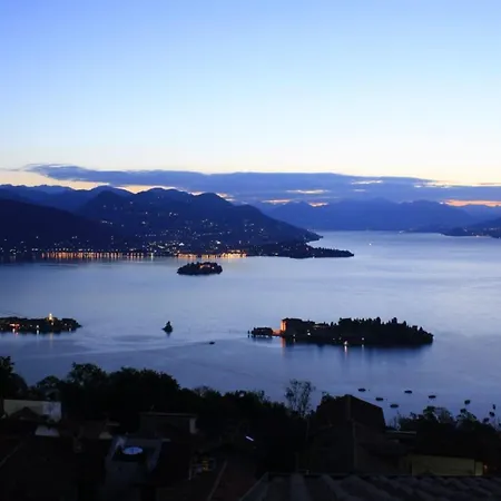 View Terrace Over The Borromean Isla - Happy Holiday home Stresa