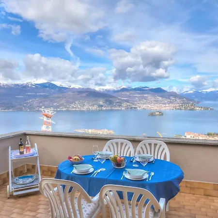 View Terrace Over The Borromean Isla - Happy Holiday home