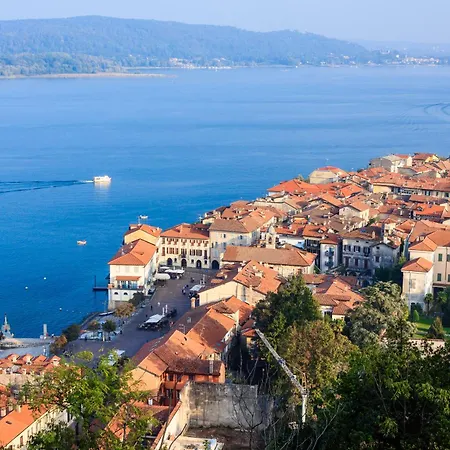 Дом отдыха Maggiore View Terrace Over The Borromean Islands - Happy *