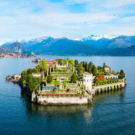 Maggiore View Terrace Over The Borromean Islands - Happy * Стреза