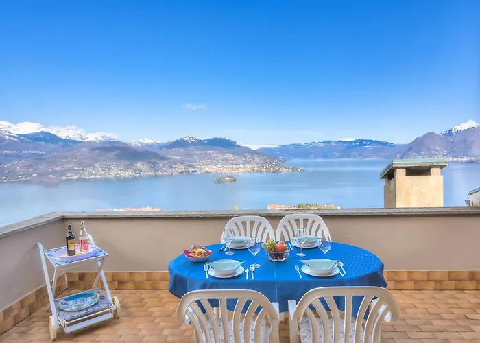 View Terrace Over The Borromean Isla - Happy 펜션